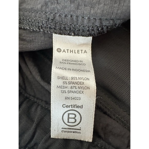 Athleta Trekkie Paper Bag Shorts Womens Size 4 Black Zip Pockets Outdoor Workout - Picture 8 of 8
